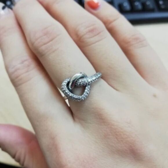 STERLING Silver Knotted Heart Ring Size 7 - Picture 4 of 12